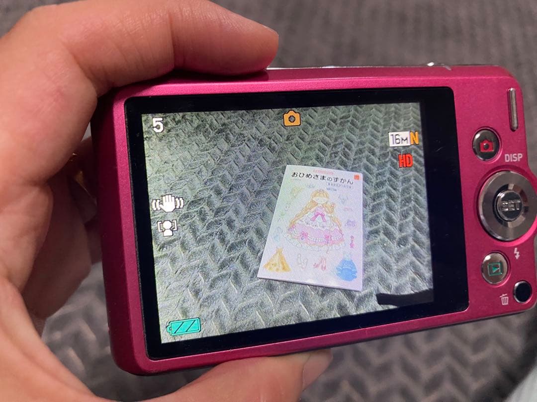 デジタルカメラ CASIO EXILIM EX-ZS210