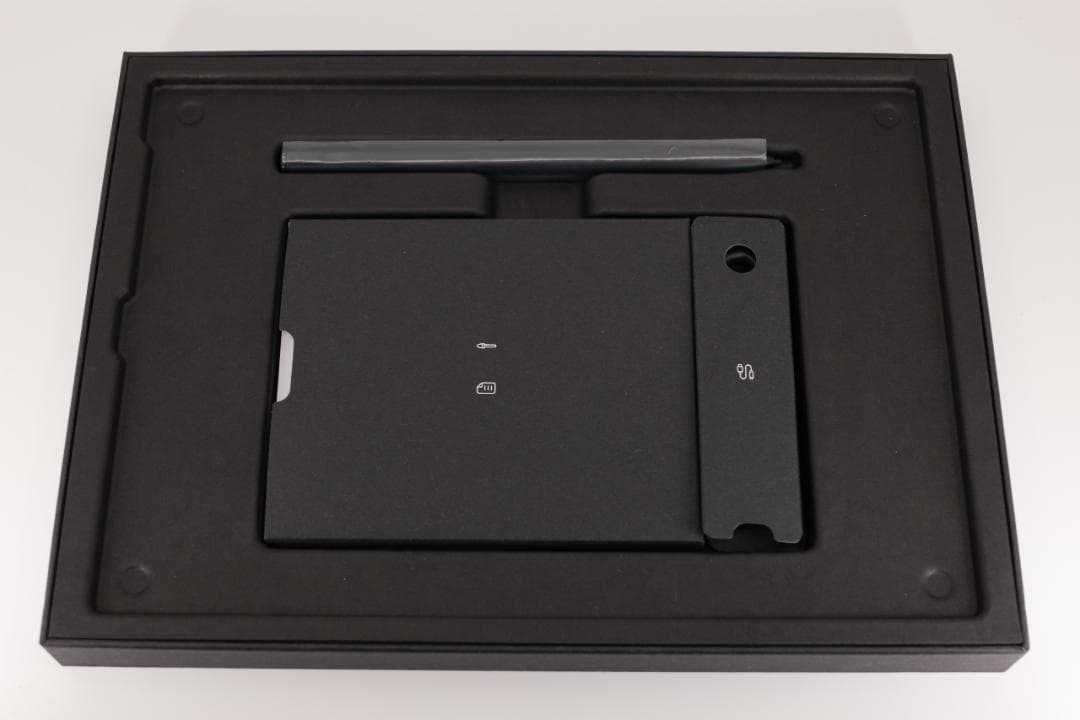 iFLYTEK AINOTE 2 超薄型4.2mm E-Ink タブレット