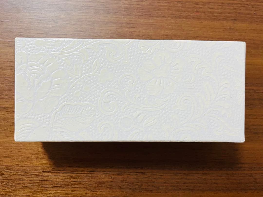 新品　高級本革　メガネケース　日本製　定価1.7万円　レザー　シルバー