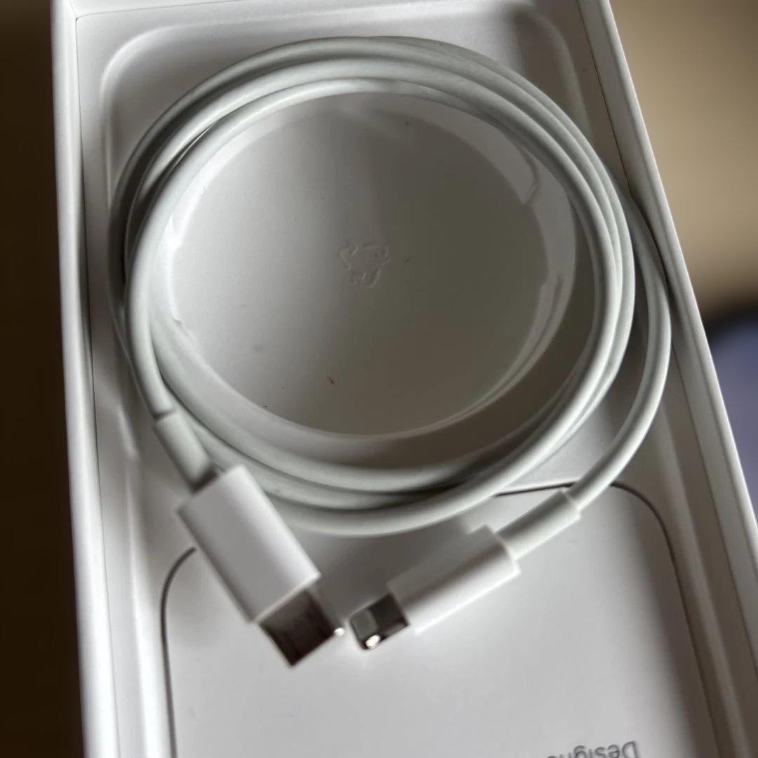 Apple iPhone 13 ブラック 本体 箱付き