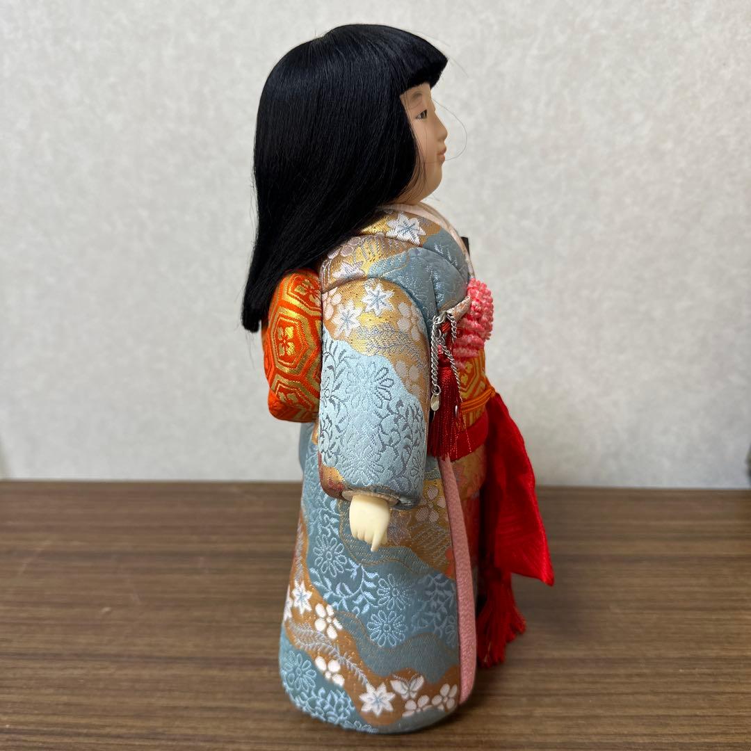 市松人形 青色とピンク色 着物