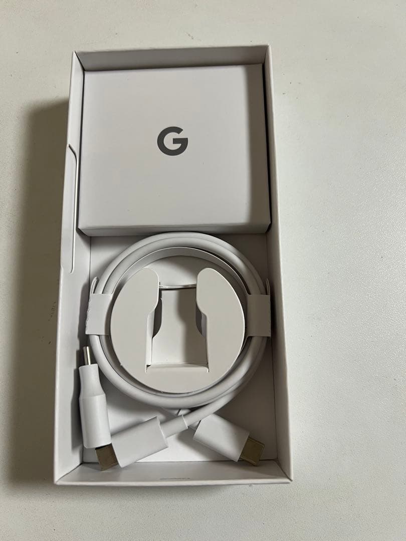 美品　Google Pixel 8a ホワイト