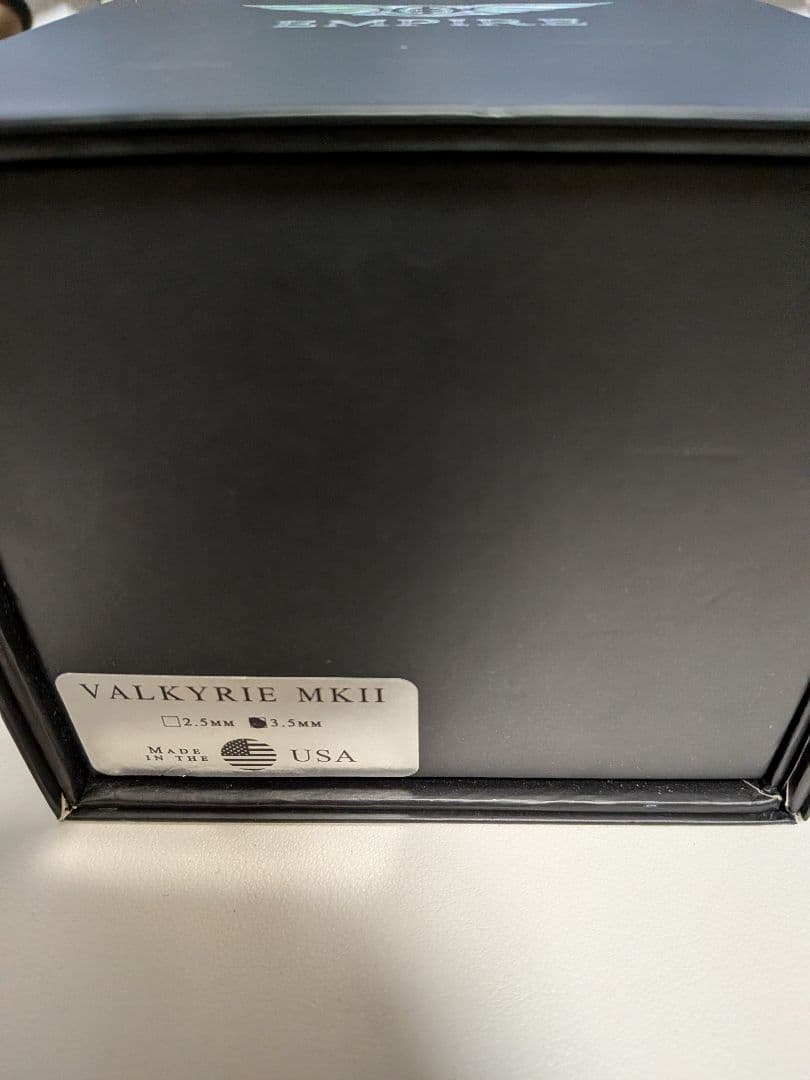 EMPIRE VALKYRIE MKII 有線イヤホン