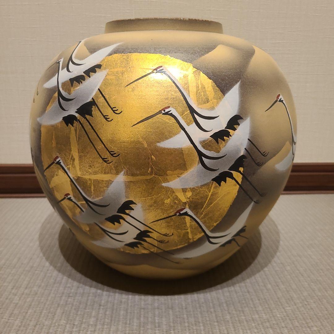 白い鶴の金色陶器壺