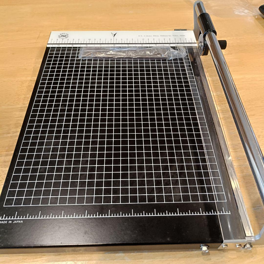 美品 ISE 四つ切 ペーパーカッター 廃盤 日本製