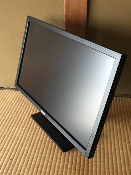 良好！DELL　フルHD　２４ワイドモニタ　LEDバックライト