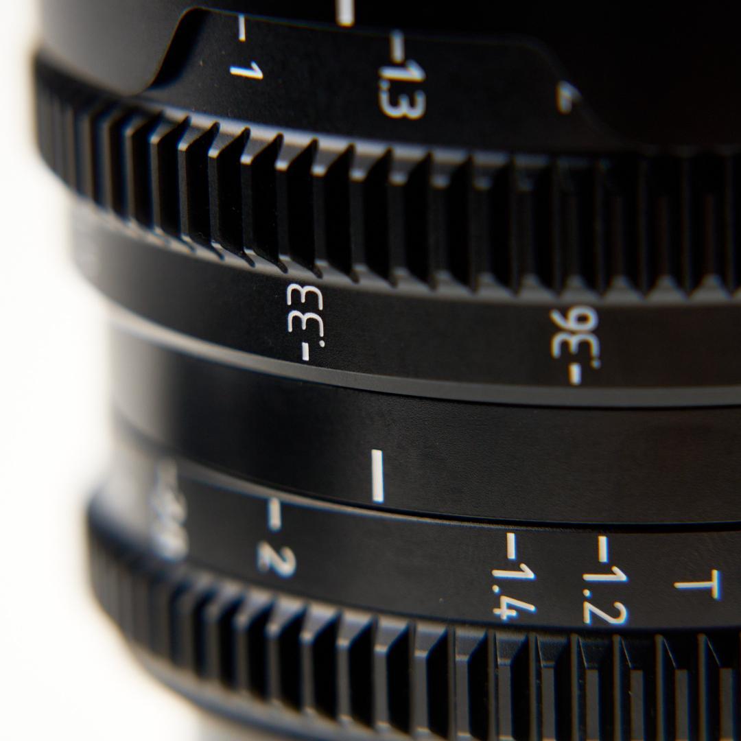 SIRUI Night Walker 16mm T1.2 S35 Eマウント