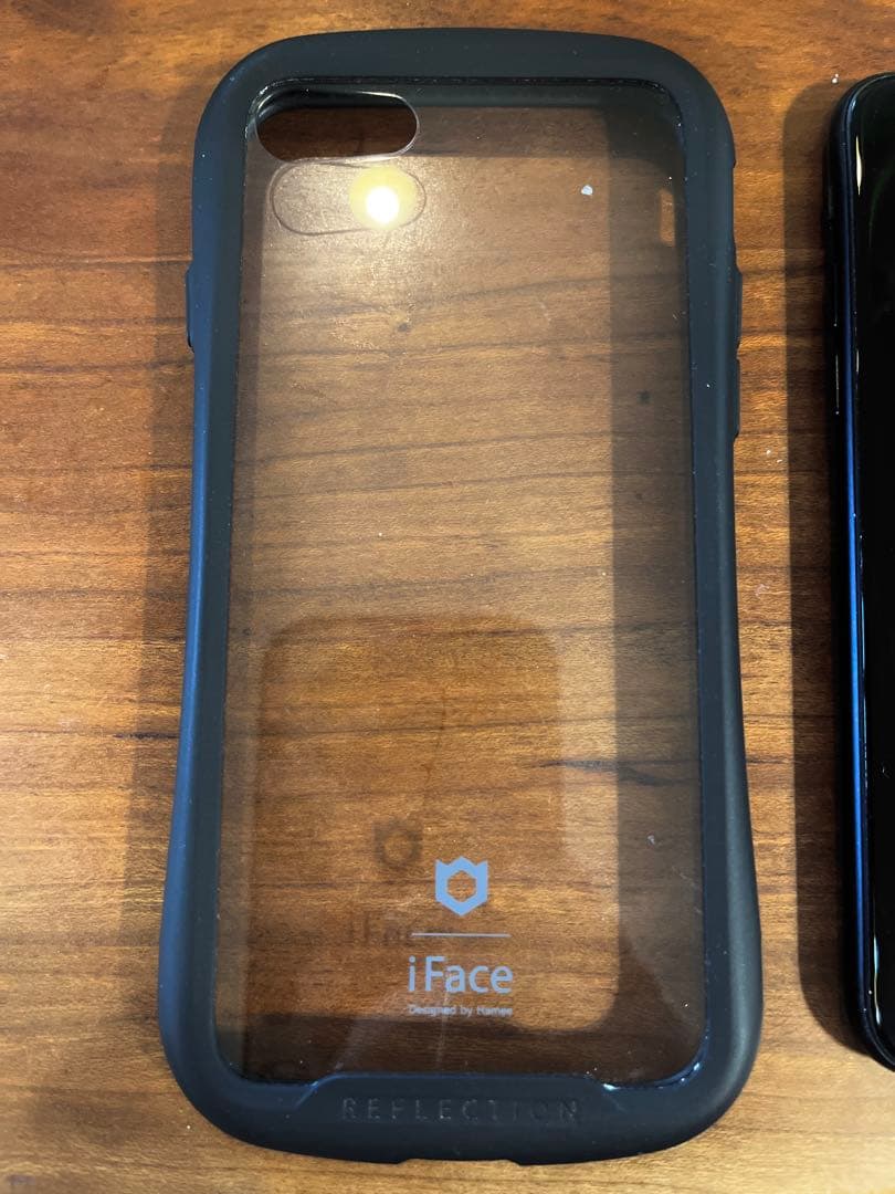 iPhone SE（第2世代）ブラック＋iFaceケース付き SIMフリー