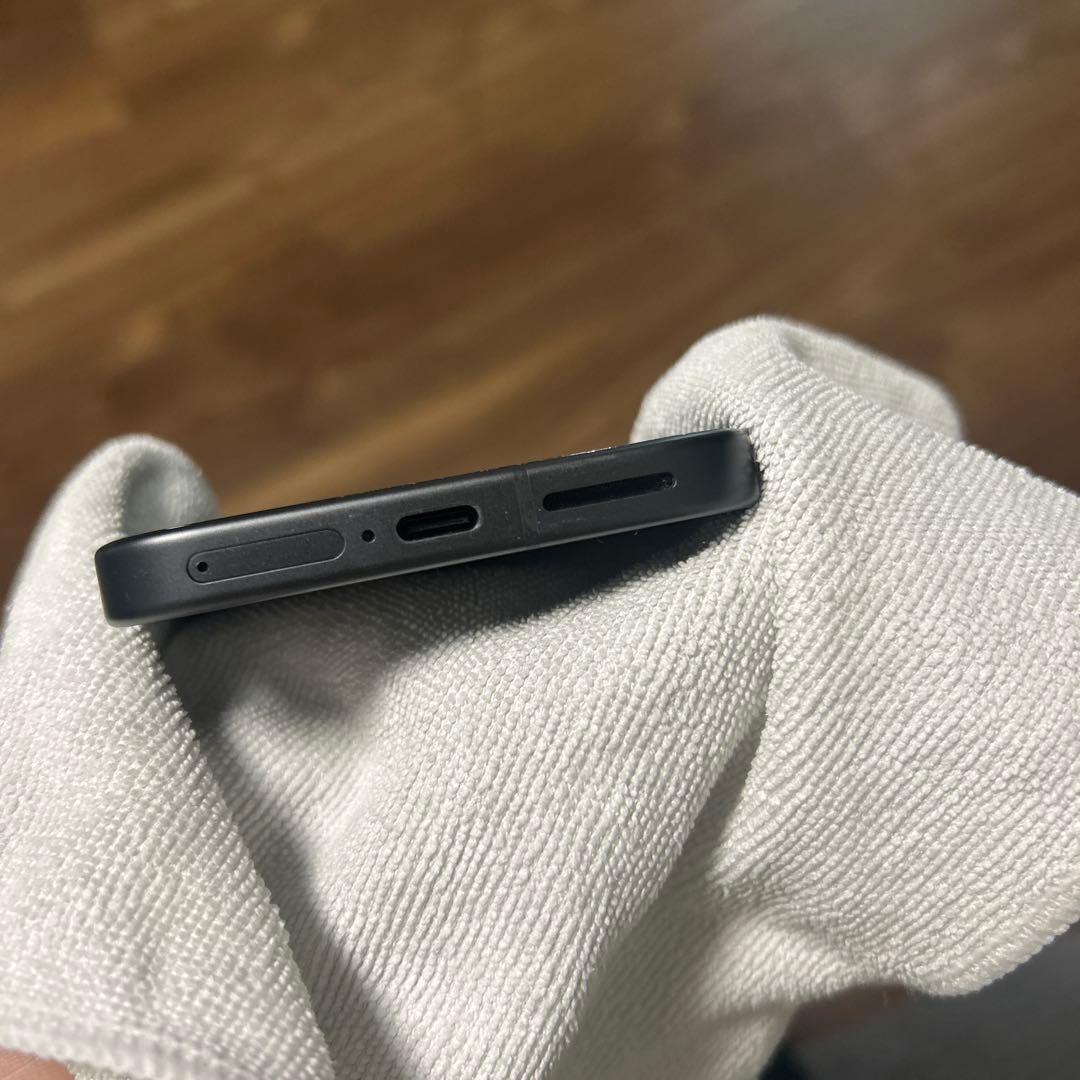 Google pixel 9a SIMフリー　画面ひび割れあり