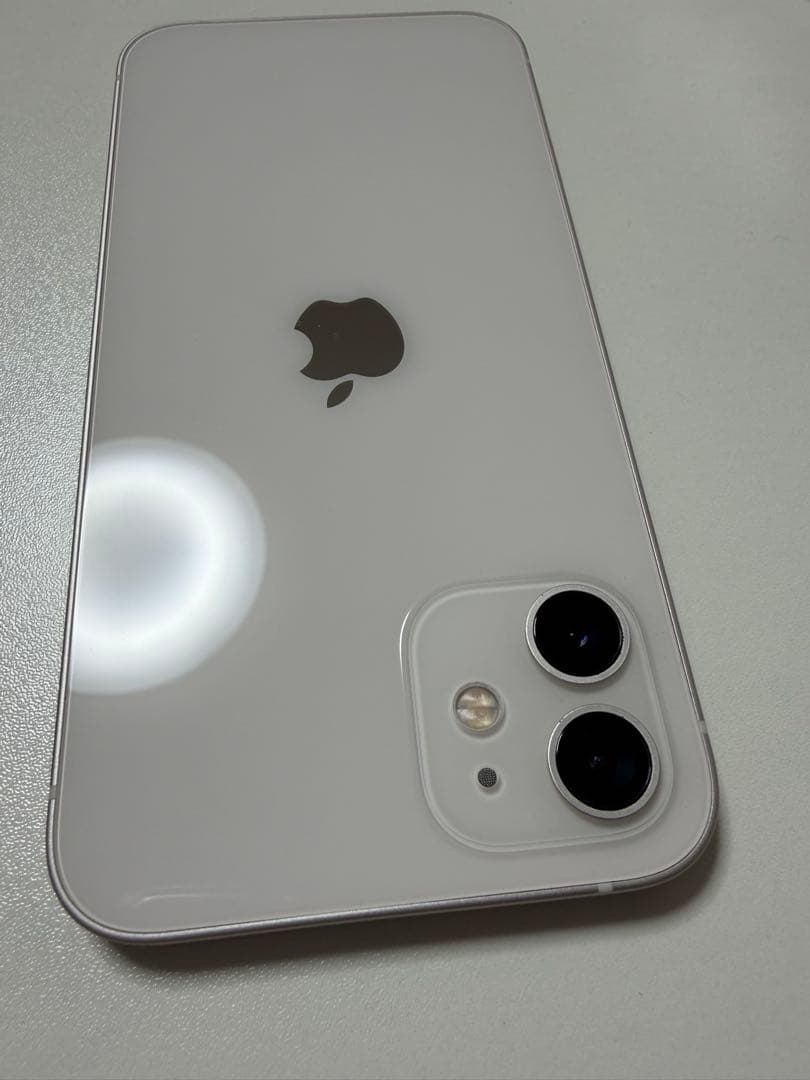 Apple iPhone 12 ホワイト本体