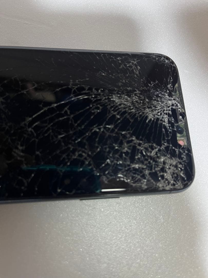 【ジャンク】iPhone11Pro 256GBミッドナイトグリーン SIMフリー