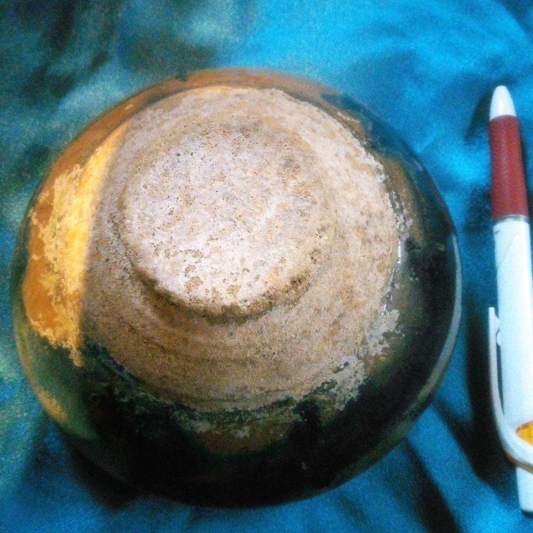 中国陶磁器　磁州窯　黒と金のグラデーション茶碗