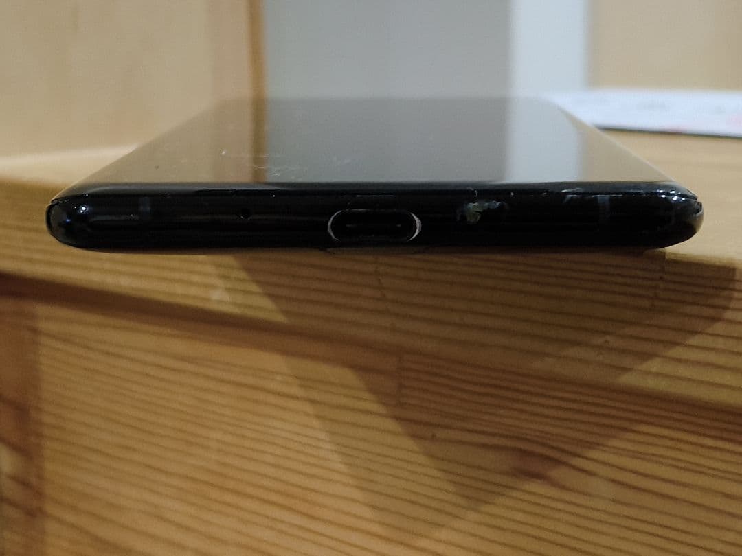 【美品】Xperia XZ3 SO-01L ブラック SIMロック解除済み