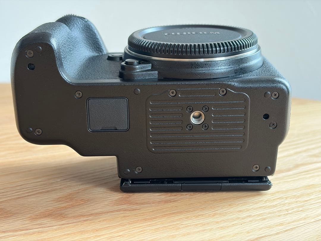 【美品】FUJIFILM GFX50S 中判ミラーレスカメラ