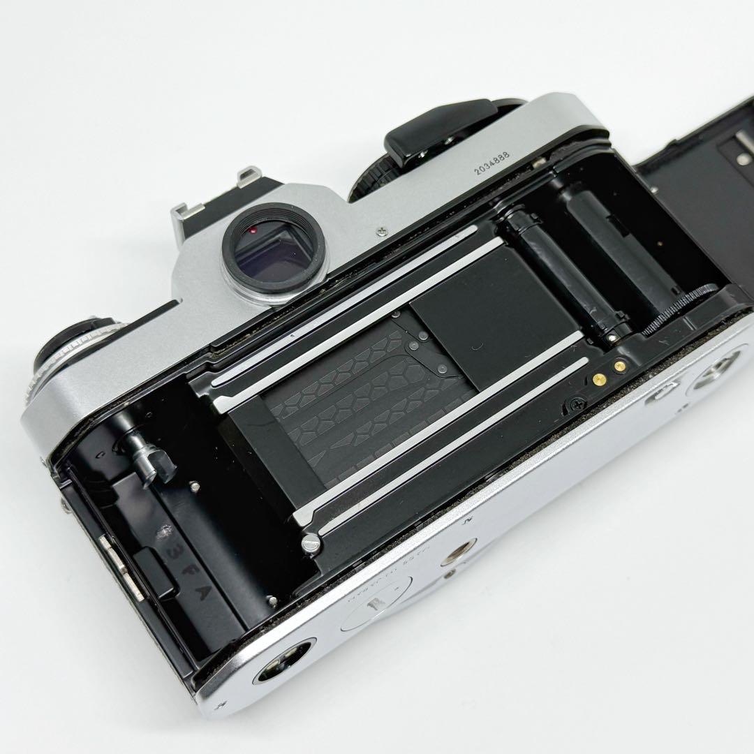 Nikon FE2 シルバー ニコン フィルムカメラ 一眼レフ