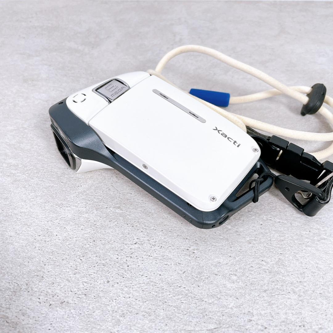 SANYO Xacti DMX-CA65 デジタルムービーカメラ ホワイト