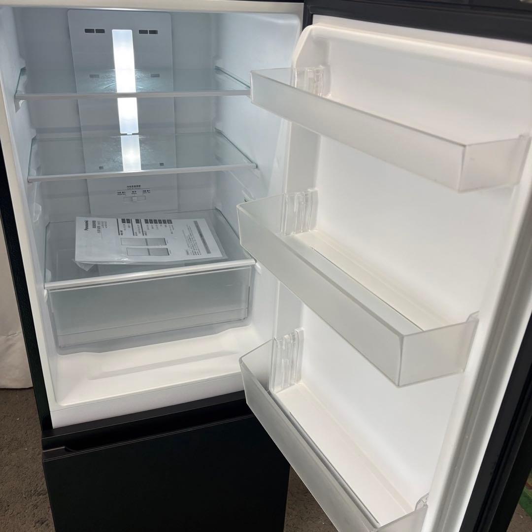 201　パナソニック　冷蔵庫　一人暮らし　黒　24年製　綺麗　設置無料　安い‼️