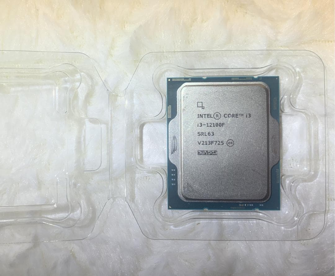 Intel Core i3-12100F 12世代 CPU