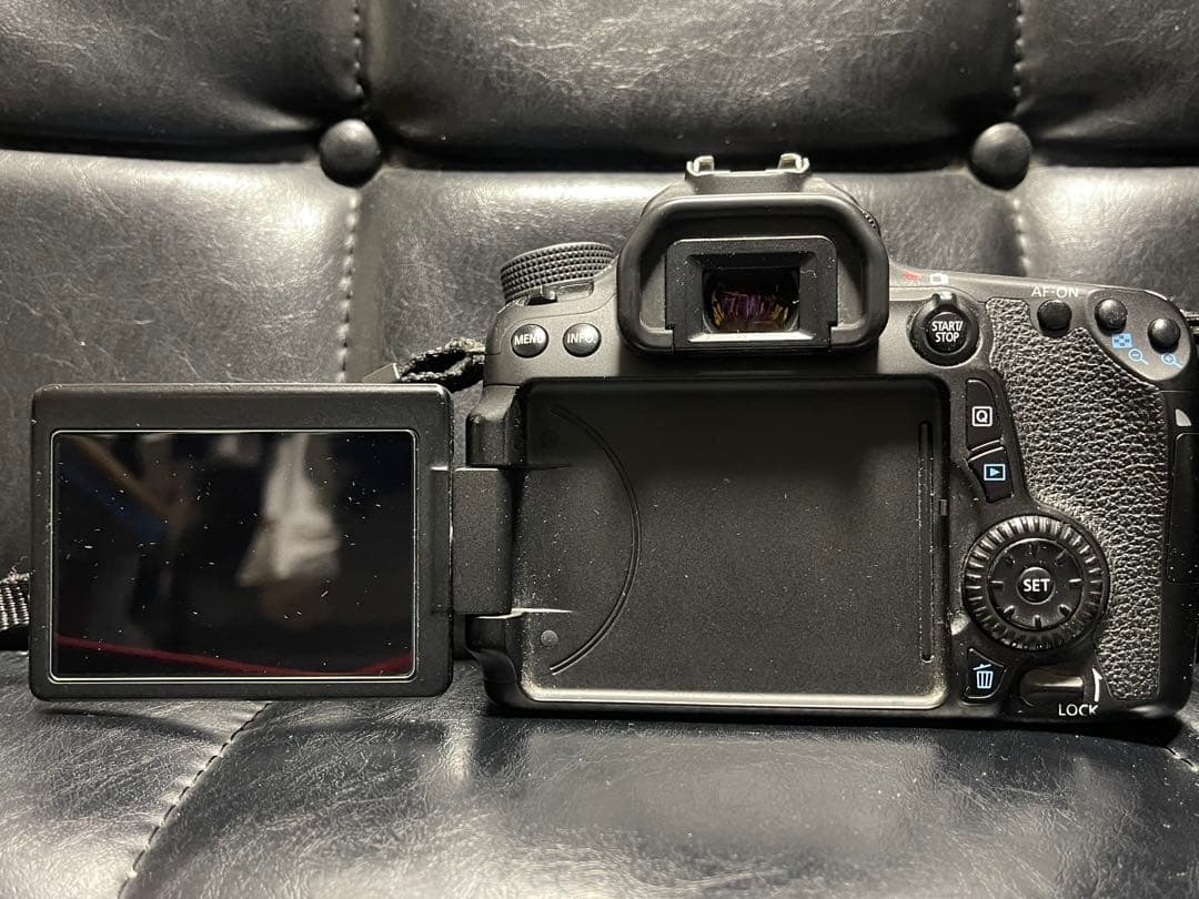 【箱付き】Canon EOS 70D レンズ2本＋バッグ付 すぐ使える豪華セット