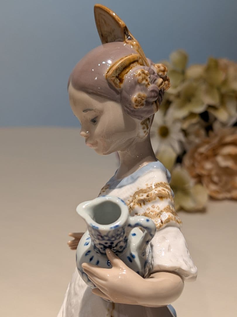 LLADRO　リヤドロ　はい召し上がれ　廃盤　希少　スペイン民族衣装
