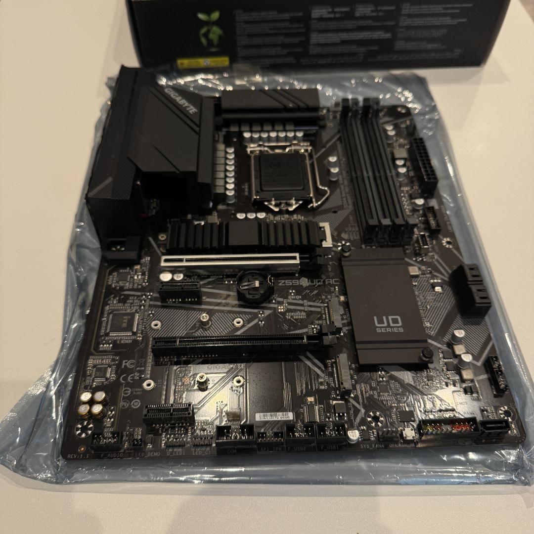 【美品】GIGABYTE　Z590　UD　AC / 動作確認済み / WIFI有