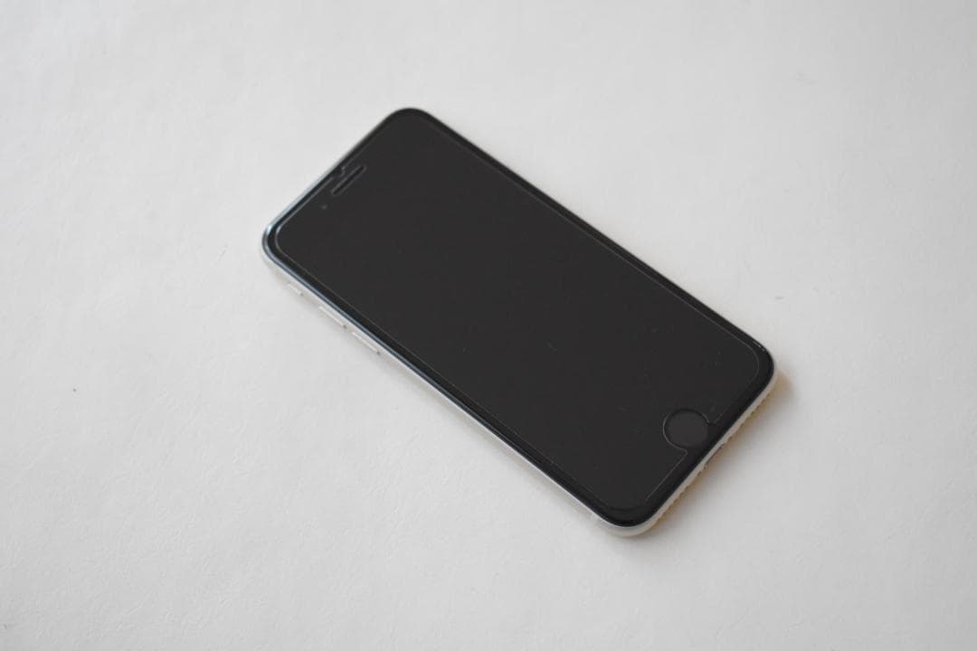 iPhone SE 第3世代 256GB スターライト