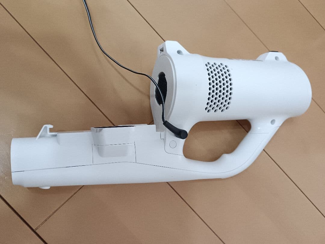 Panasonic 充電式コードレス掃除機 MC-SB32J