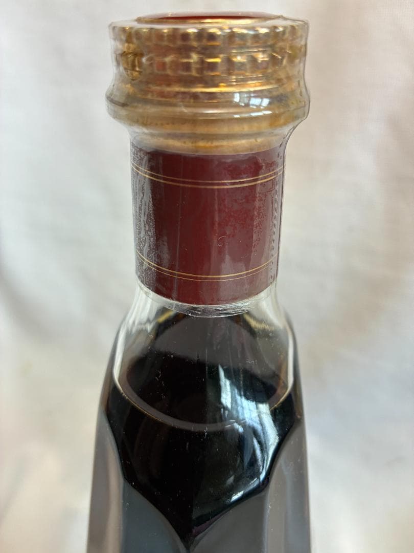 p*f様 希少 ヘネシー コニャック エクストラ 700ml 旧クリアボトル