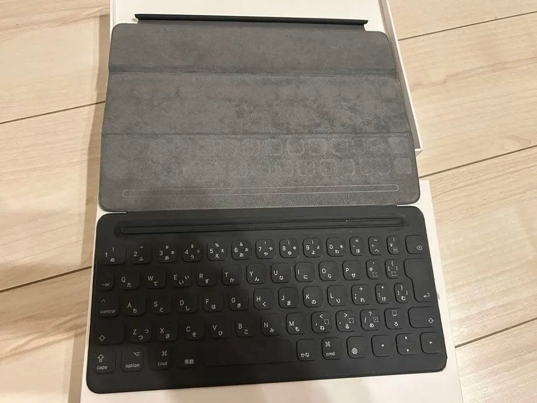iPad 第9世代64GBWiFiシルバーAppleSmartKeyboard