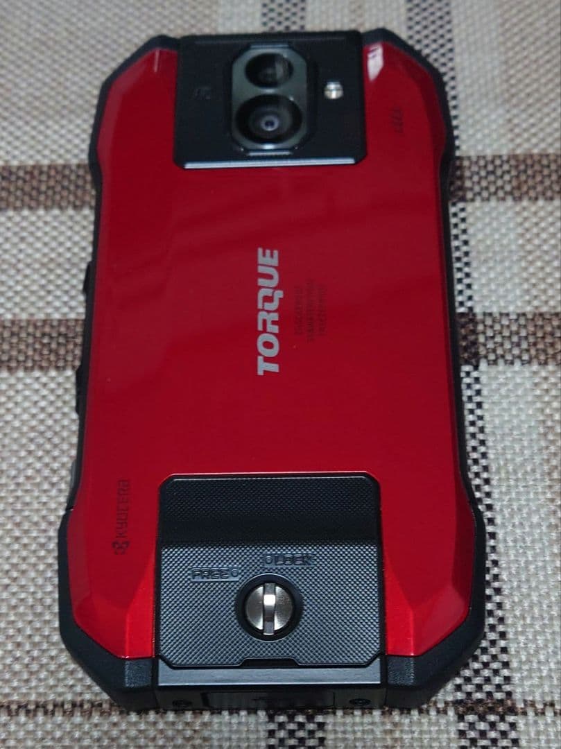 TORQUE 4 京セラ TORQUE G04 スマートフォン 本体