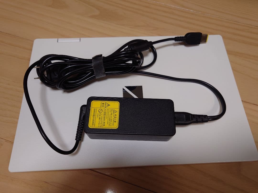 Windowsノート本体 NEC LAVIE Note Mobile (NM150/G)