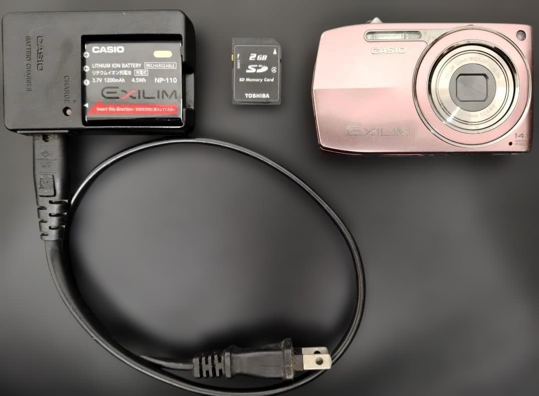 CASIO EXILIM 14.1メガピクセル コンパクトデジタルカメラ ピンク