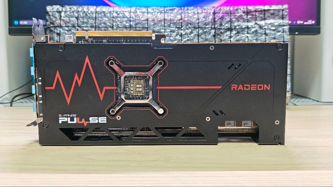 [値下げしました] SAPPHIRE Radeon RX7800XT