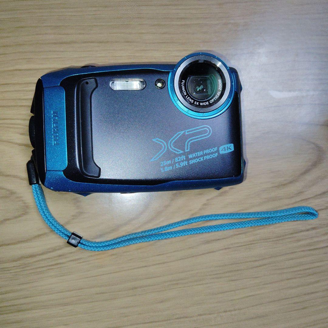 FUJIFILM　XP140 防水デジタルカメラ