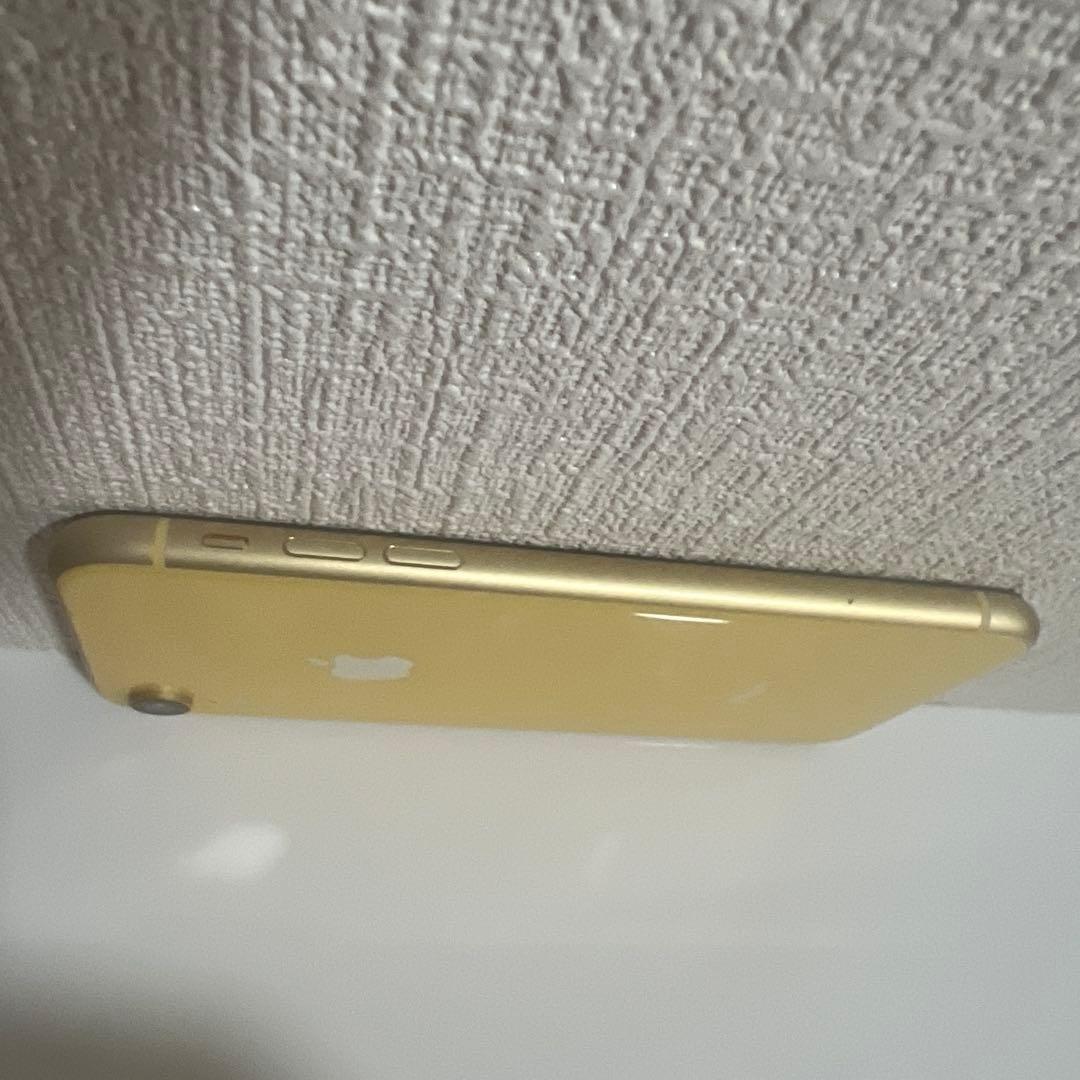 iPhone XR 64GB yellow au 動作品