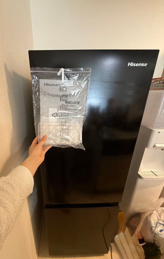 Hisense 冷蔵庫HR-D1701B 黒