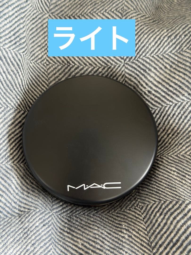 MAC ミネラライズ スキンフィニッシュ ナチュラル ライト フェイスパウダー