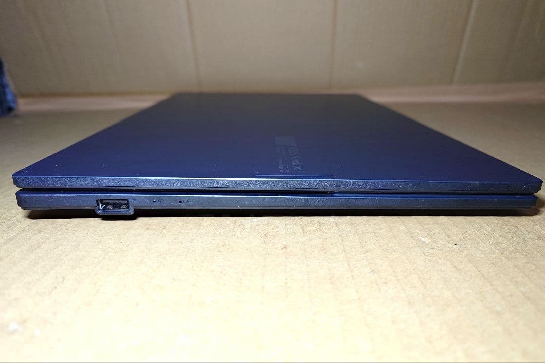 ASUS Vivobook 15 E1504FA 15.6型