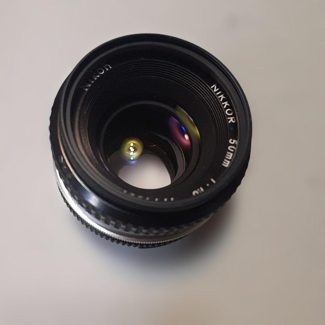 Nikon FE 一眼レフカメラ Nikkor 50mmレンズ付き