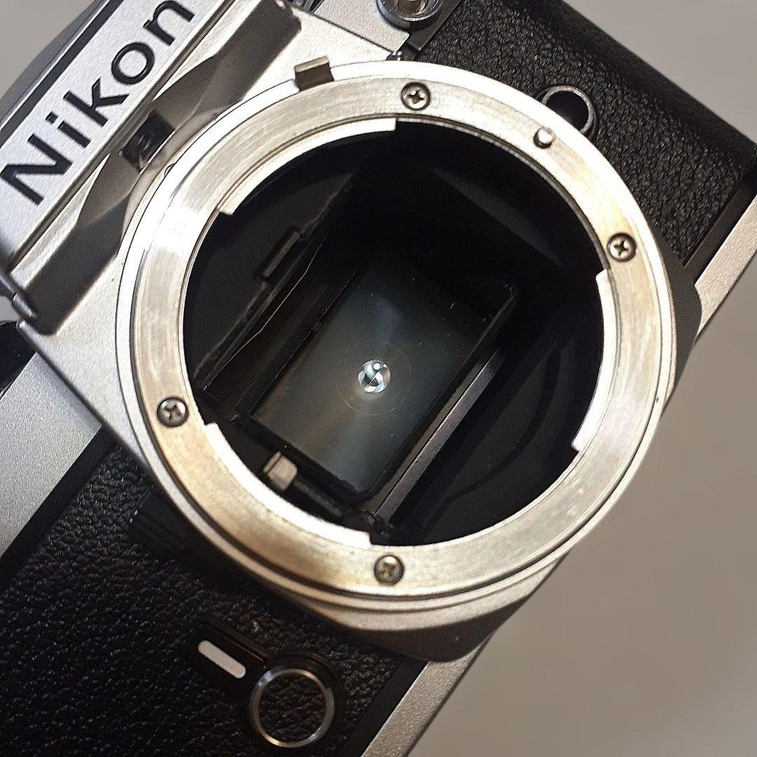Nikon FE 一眼レフカメラ Nikkor 50mmレンズ付き