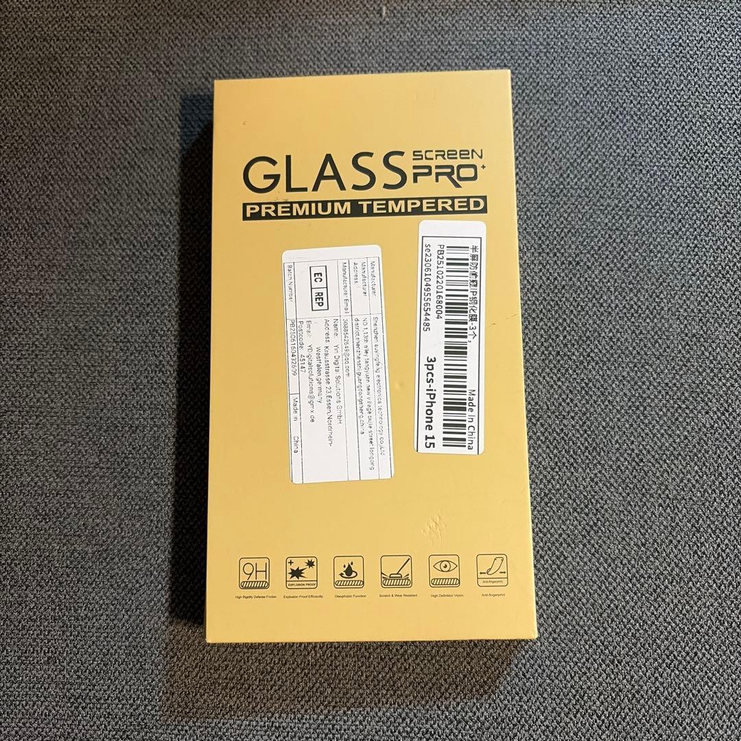 【値下げしました！】iPhone15 256GB 背面割れ ＆ ガラスフィルム