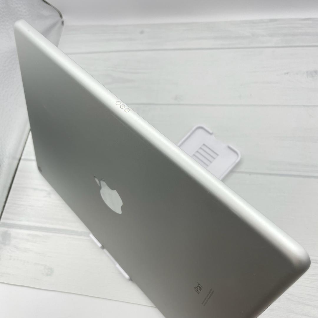 【お値打ちセット】BT94％ iPad 第7世代 キーボードケース＋ペンシル