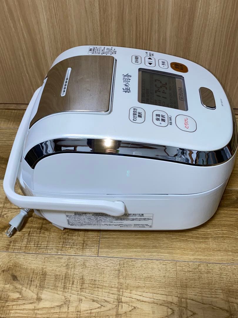 【中古】象印極め羽釜5.5合　炊飯器 NP-WA10