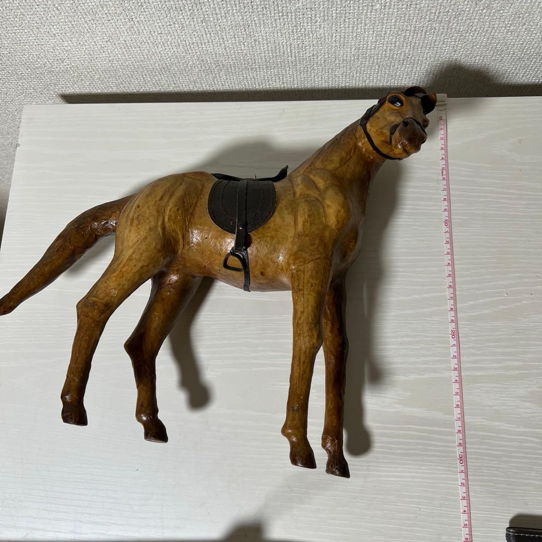 馬の置き物　革製　ビィンテージ　　レア