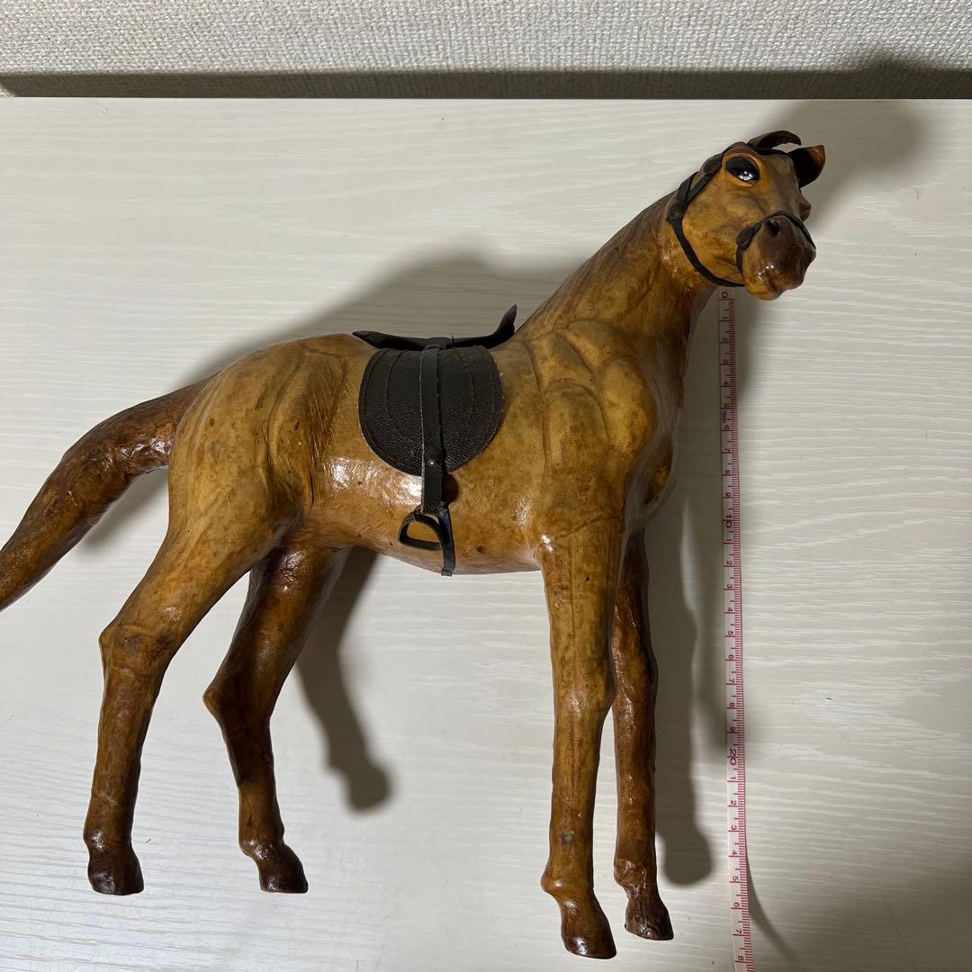 馬の置き物　革製　ビィンテージ　　レア