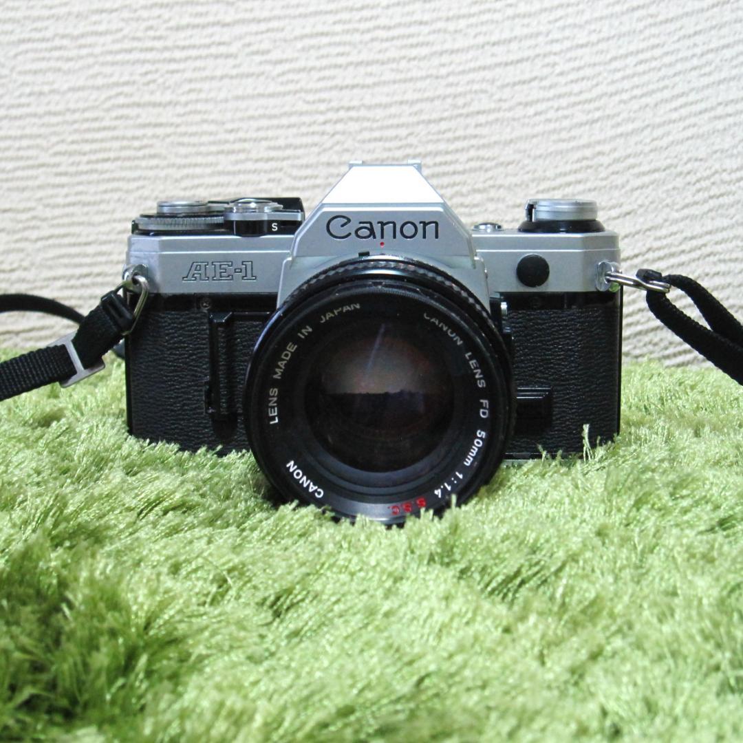 Canon AE-1 一眼レフカメラ　レンズ2コセット(フィルムアナログカメラ)