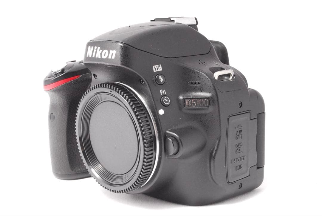 Nikon D5100✨ダブルレンズ✨おまけ多数✨簡単操作✨スマホ転送