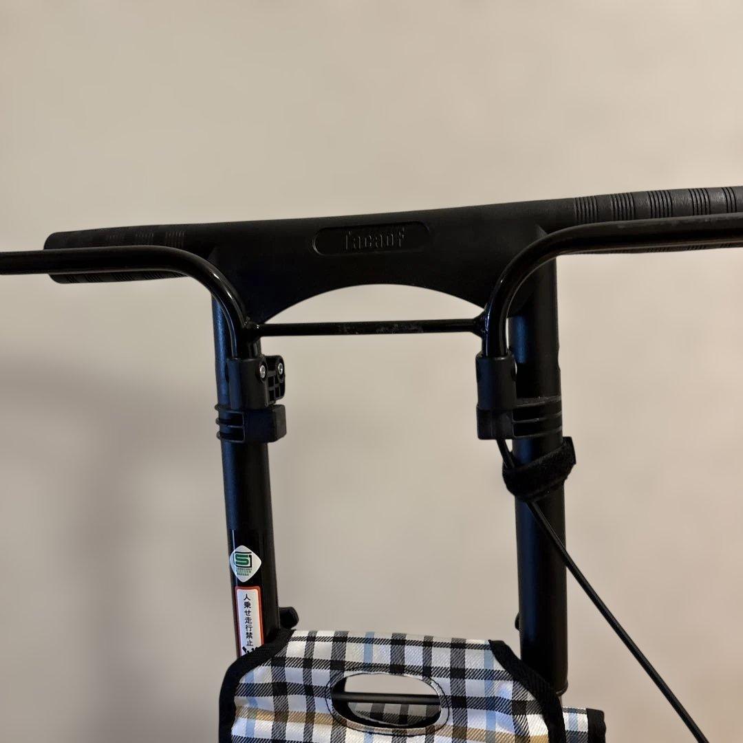 新品未使用　幸和製作所 シルバーカー　SICP02