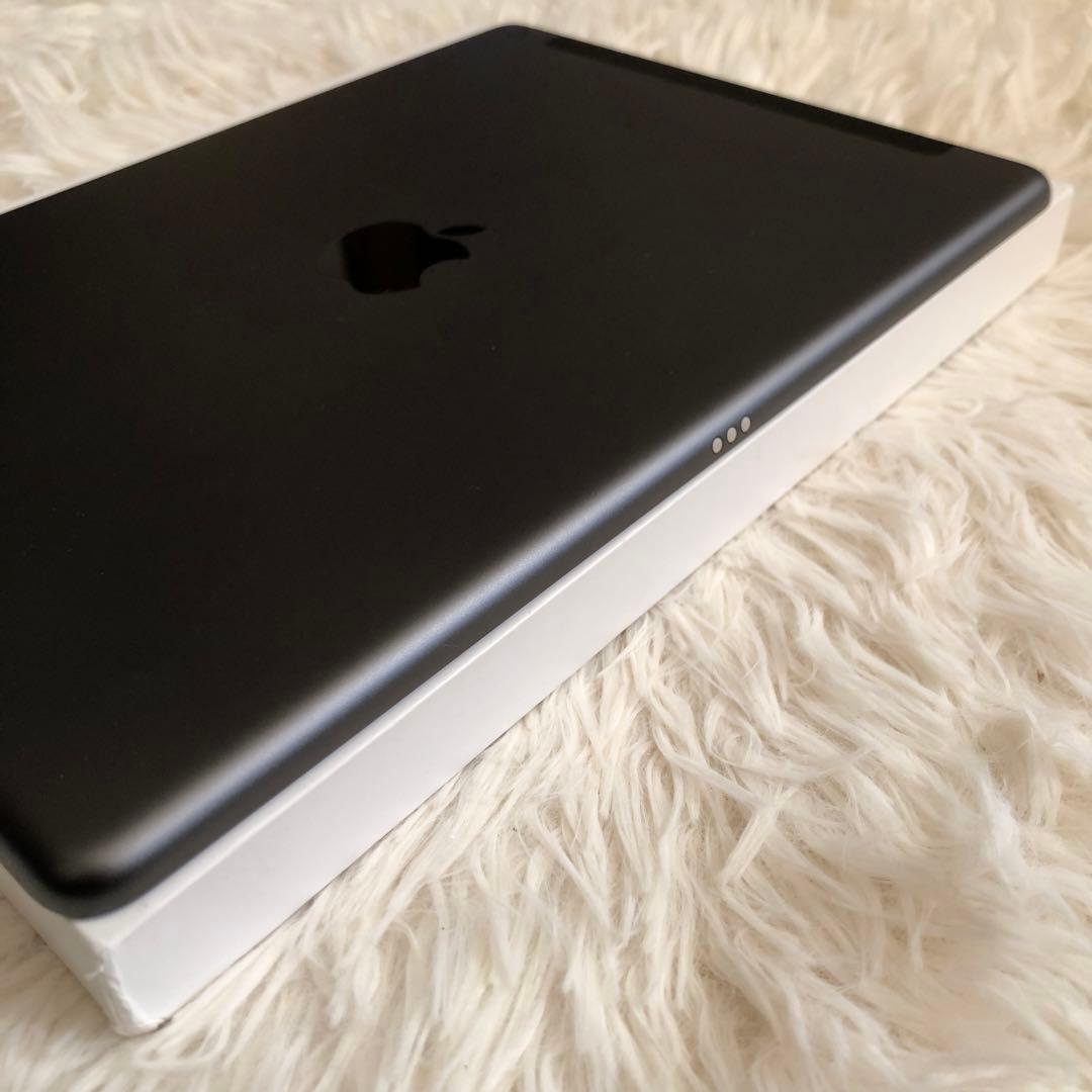 【即購入OK】iPad 第8世代 セルラーモデル【極美品】 #91 【付属品】