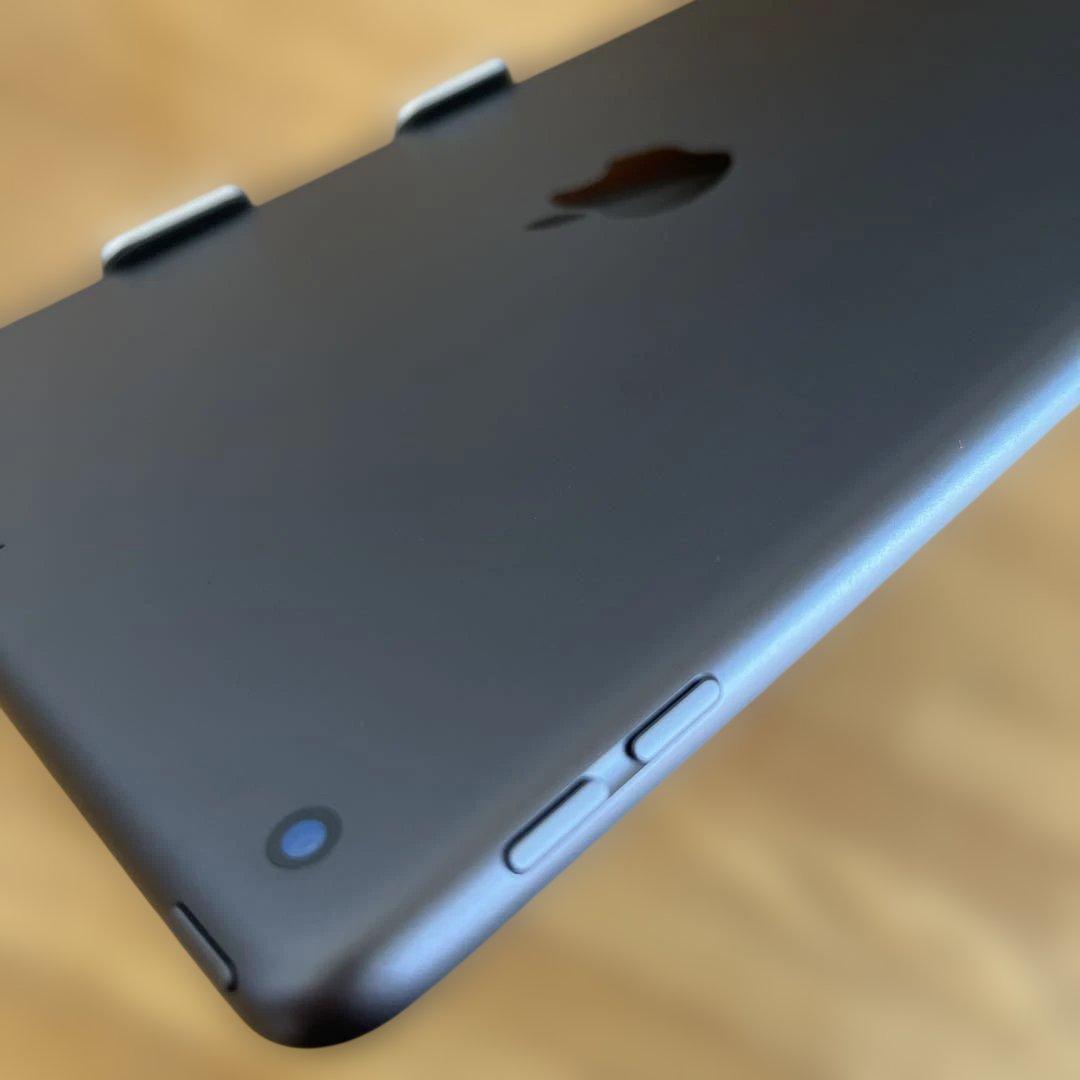 【美品】iPad 第9世代 64GB Wi-Fiモデル　スペースグレー